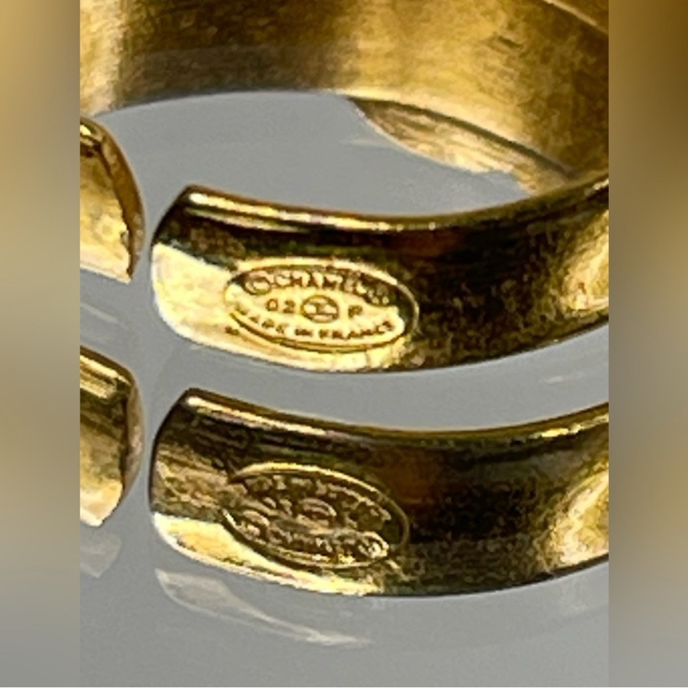 Chanel Vintage 24 Carat Plated Gold Crystal-Embellished Ring - Picture 6 of 12